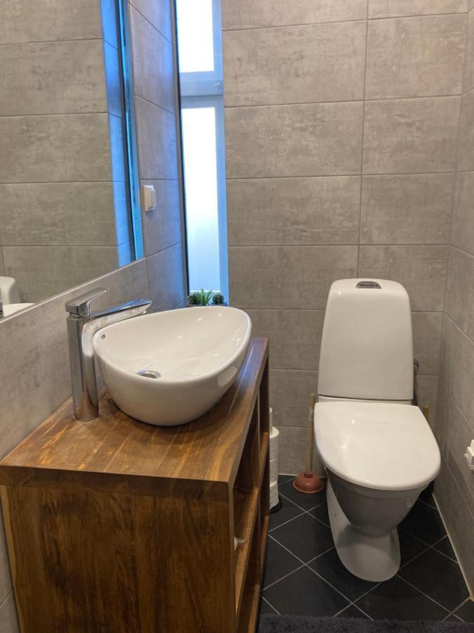 Lossi Apartment Курессааре Экстерьер фото