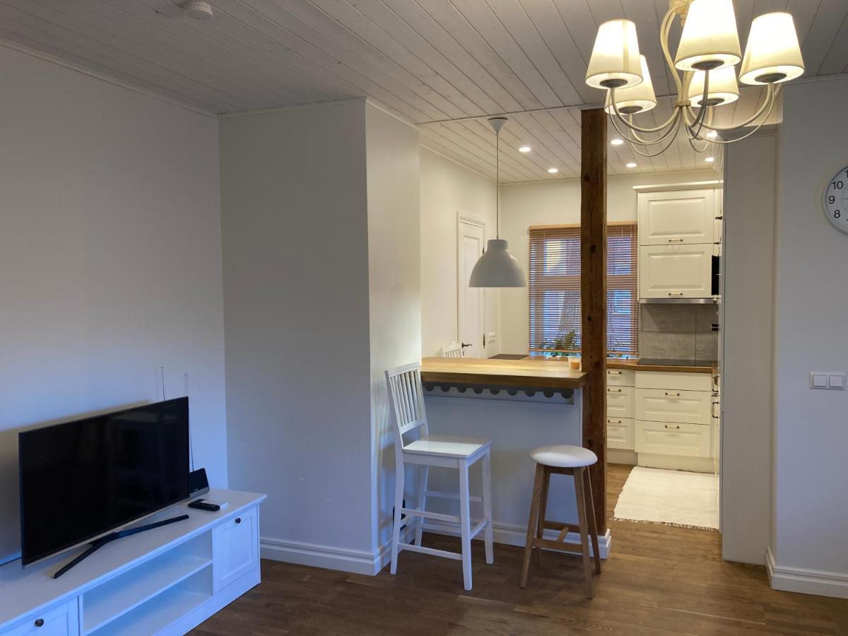 Lossi Apartment Курессааре Экстерьер фото