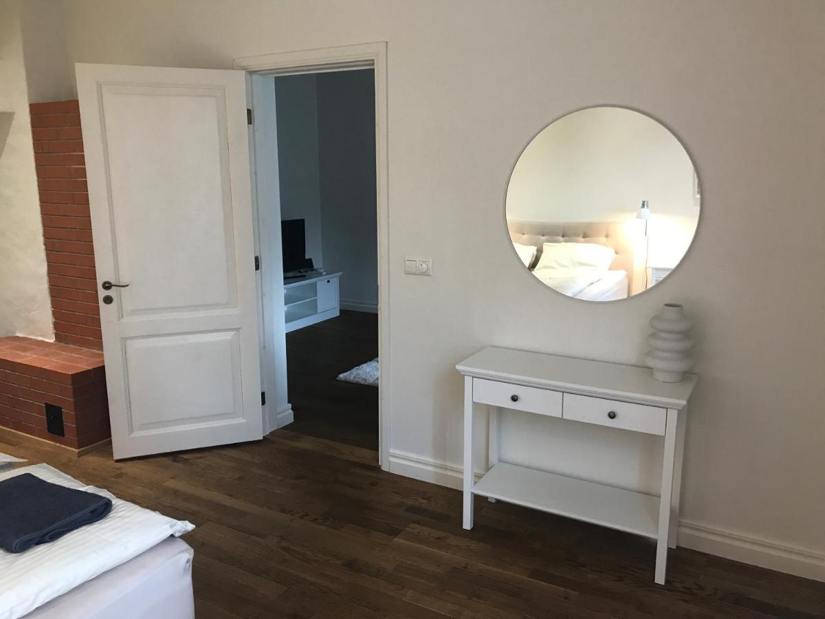 Lossi Apartment Курессааре Экстерьер фото