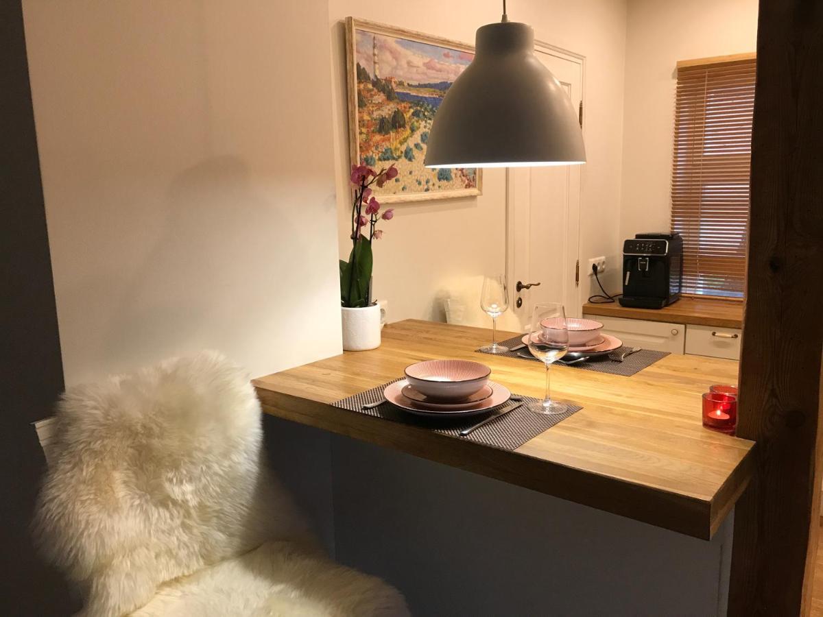 Lossi Apartment Курессааре Экстерьер фото